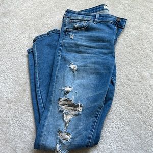 Abercrombie & Fitch The Super Skinny Mid Rise Size 12 Long.